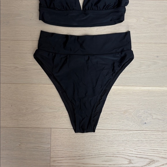 Aerie Black Bikini Set - Picture 3 of 6